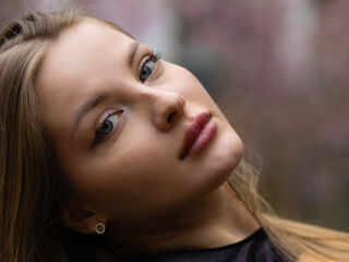 camsex show AdelinaKael