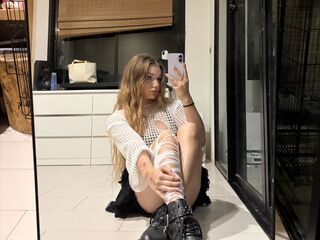 camgirl masturbating with vibrator BrandiStover