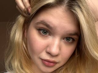 nude camgirl pic DebrahPloeger