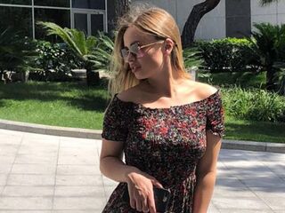 jasmin live show EmileeBeyale