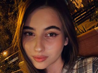 naughty web cam LeiaFrost