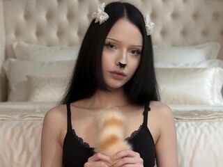 naked cam chatroom LoraineWebley