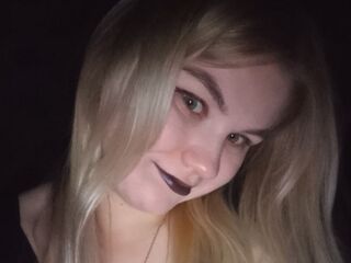 camgirl masturbating with sex toy PearlSolomons