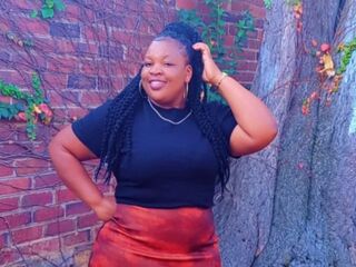 camgirl photo PearlyBrown