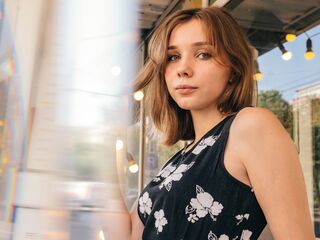 real live cam pic KristinaAmila