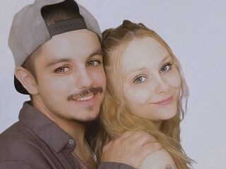 naked webcamcouple MayAndJacob