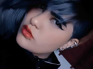 webcam girl fetish chat room ZussanGravereign