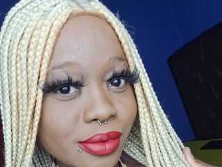 nude webcam AkeliaHampson