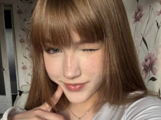 camgirl shaving pussy AlberthaBack