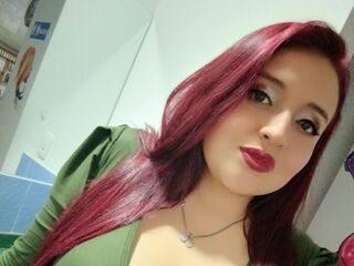 cam girl masturbating with vibrator AlessiaAzalea