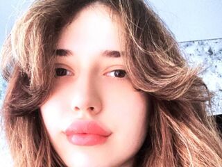 cambabe AliceTrisavya