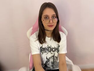 camgirl masturbating with dildo AliceWell