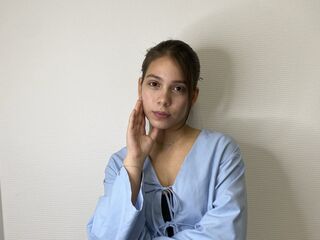 hot naked webcamgirl AlishiaCowlin