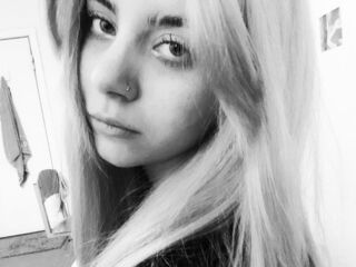 beautiful webcamgirl AlthenaEldon