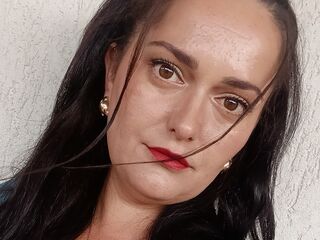 naked girl with webcam masturbating with vibrator AmiraCeleste
