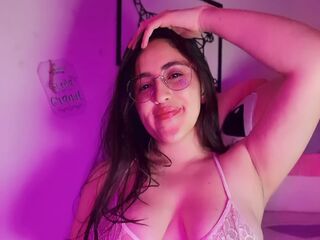 hot striptease cam AmyVele
