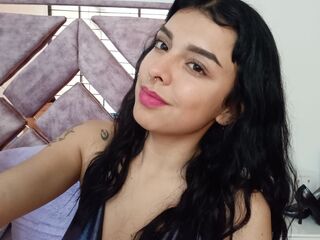 naked girl with webcam fingering AndreaWeins