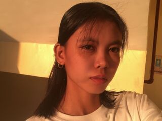 camwhore masturbating with vibrator AnnahGrace