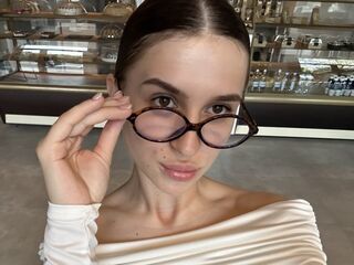 shaved pussy web cam AriaMonro