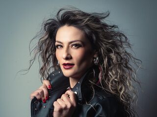 fingering cam girl picture AryTorres