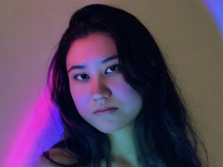 hot cam girl fingering pussy BellaBibo