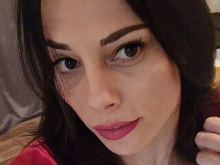 webcam strip tease show BellaRossem