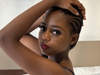 shaved pussy webcam BrianaHadid