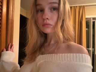 fingering camgirl video BrittaneyCreitz