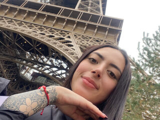 camgirl chatroom CamilaAzull