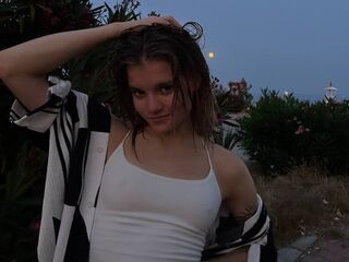 beautiful webcamgirl CarleneEspada