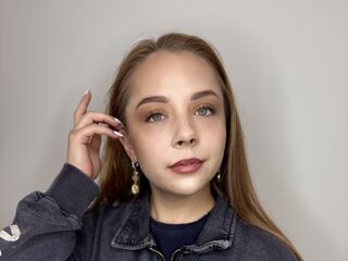 camslut spreading pussy CaseySalizar