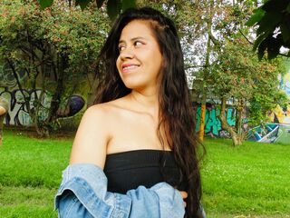 topless cam girl CelesteBenett