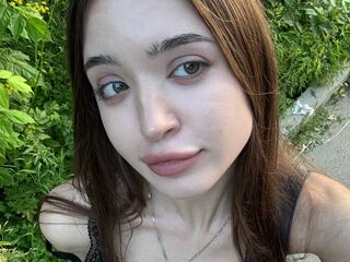 naked cam chat ChandraHankin