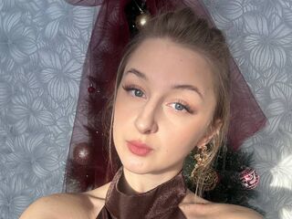 shaved pussy webcam CharoletteHeckle