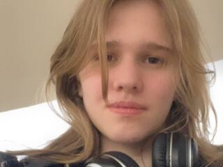 hot webcam slut ChristieDemaline