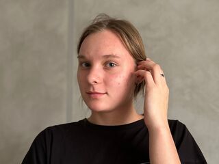 sexy cam girl ChrystalNoury
