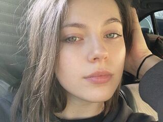 camwhore shaving pussy ClarettaZinno