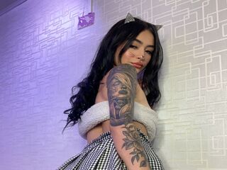 camgirl porn web cam CloeMartini