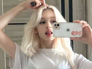 cam chatroom CourtneyAdamo