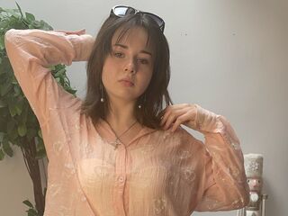 webcamgirl CweneClose