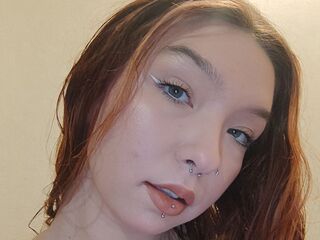 cam girl showing tits DareleneEves