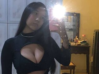topless camgirl DebbieHill