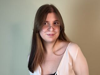 cam girl masturbating with dildo DebbraAdonis