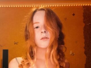 camgirl fingering bald pussy DeliaLashbrook