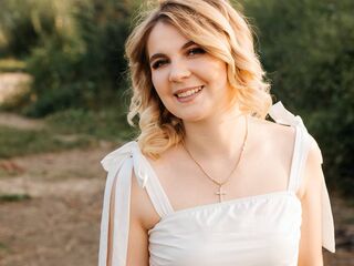 hot cam hooker DemetriceAkpan