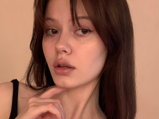 camgirl masturbating with sex toy DeniseBonnel