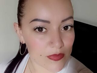 bedroom webcam DinaCarls