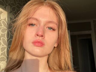 beautiful girl webcam EleanorPattinson