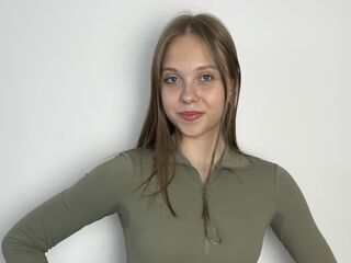 cam slut chat room ElviaSix