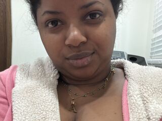 camwhore masturbating with sextoy EmilyQuezada